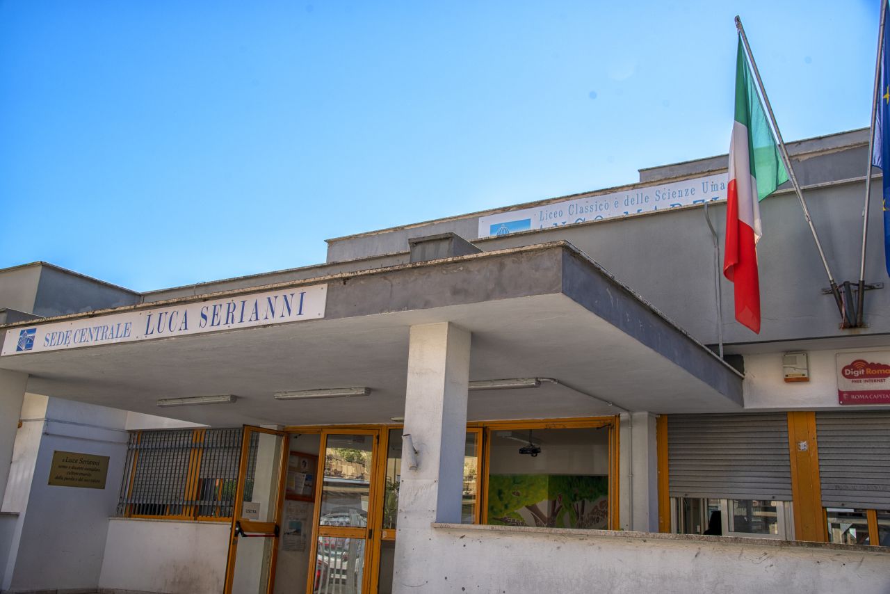 Le scuole superiori di Ostia